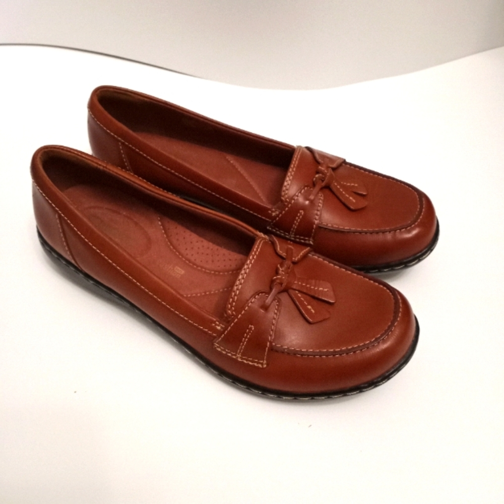 Clarks Ashland Bubble Loafers size 8.5.